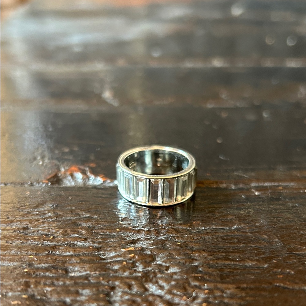 Elegant Silver Band Ring with Crystals!